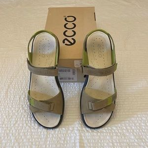 Ecco Size 42 Primo Safari sandals with Velcro closures. Lime green strap accent.
